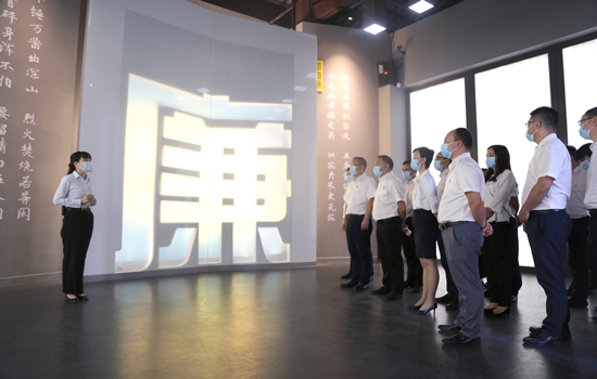 华南公司纪委组织参观昭通越秀区清廉文化教育馆-2_副本.jpg